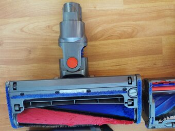 Dyson V8 Absolute použitý se zárukou - 3
