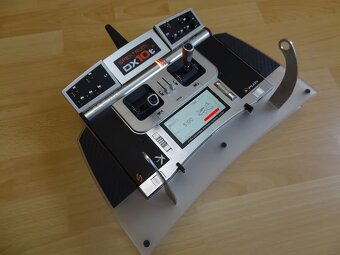 Spektrum DX10t – pult a příslušenství - 3