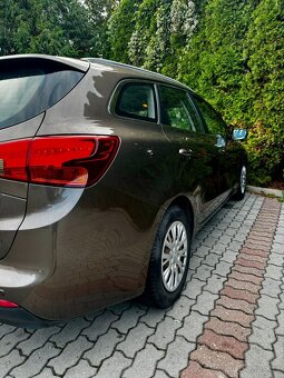 Kia Ceed SW 1.6 GDI Benzin - 3