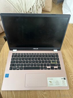Notebook Asus E410M včetně nabíječky - 3