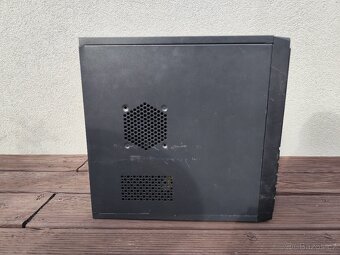 Kancelářský počítač - i3, 4GB RAM - 3