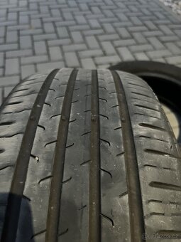 Pneu 205/55 R16 - 3