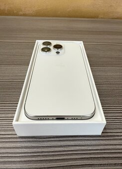 Apple iPhone 15 Pro 128GB white titanium, komplet - 3