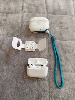 Apple AirPods Pro (2. generace) s MagSafe pouzdrem (USB-C) - 3