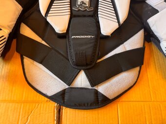 BRANKÁŘSKÁ VESTA BAUER PRODIGY YTH - 3