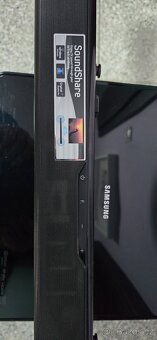 Soundbar Samsung HW-F550 černý - 3