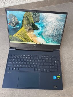 Herní notebook Victus - nepouživaný - 3