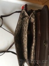 Dámská hnědá kabelka - 3