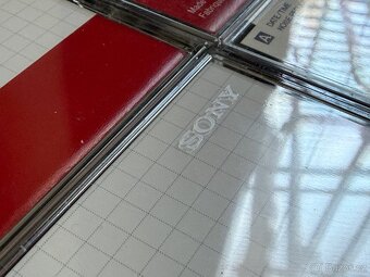 Audio kazety Sony HF 90 a TDK D90 - 3