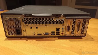 Lenovo ThinkCentre E73 – i5 / 4 GB RAM / 500 GB Windows 10 - 3