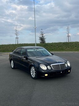 Mercedes E300 - 3