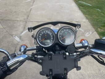 Triumph Bonneville T100 - 3