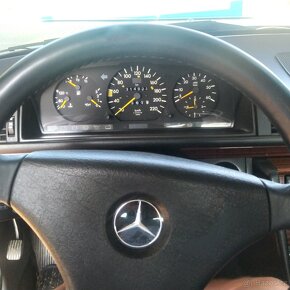 Mercedes Benz w124 300 D - 3