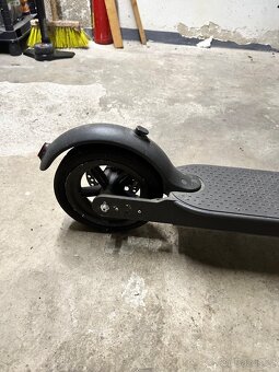 Elektrická koloběžka – Xiaomi Mi Electric Scooter (s vadou) - 3