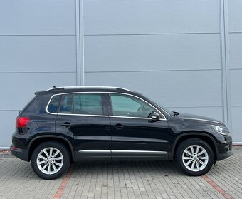 VW Tiguan 2.0TDI Sport & Style,Navi,Tažné,ALU R17,PDC,Výhřev - 3