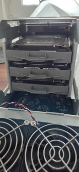 Prodám: Spolehlivý Synology DS413j NAS se 4x 4TB disky Seaga - 3