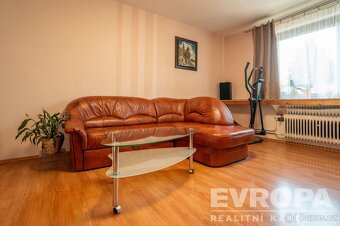 Prodej vícegeneračního rodinného domu se zahradou - 3