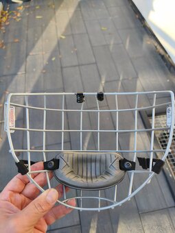 Mřížka Bauer na přilbu junior Profile 2 velikost M/M - 3