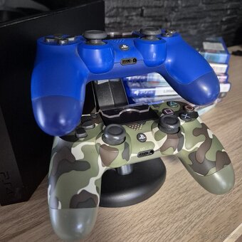 PlayStation 4 500GB + 2 Ovladače + 9 Her - 3