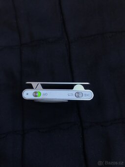 iPod shuffle druhé generace - 3