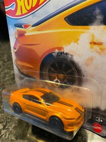 Hot Wheels Ford Shelby 350 GT - 3