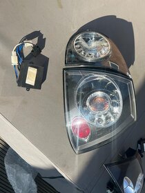 Zadni svetla (lampy) cerne LED VW Golf V - 3