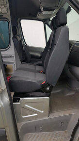 Otočná konzole dvousedadla MB Sprinter a Volkswagen Crafter - 3