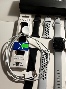 Apple Watch SE space gray 44mm - 3