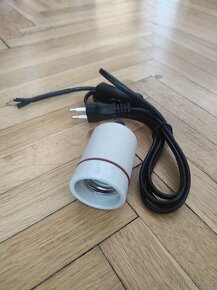 Keramická objímka PRO 2m, 250w, E27 ReptiEye - 3