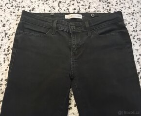 Z USA, černé džíny Levi Strauss & Co legging, vel. S - 3