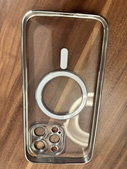 Obal IPhone 15 Pro Max - 3