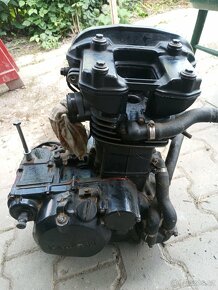 Suzuki DR650 - 3