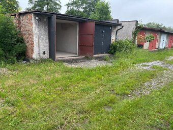 Prostorná garáž Petřvald u Karviné - 10 minut z Ostravy - 3