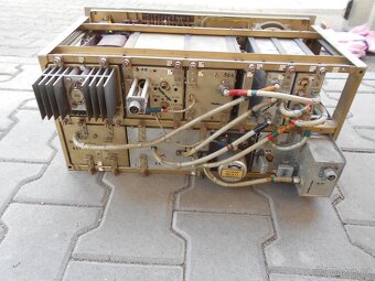 Komunikační radiopřijímač EKV - 3