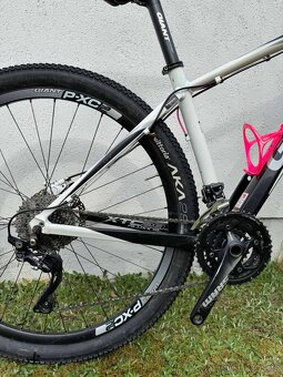 Horské kolo Giant XTC - 3