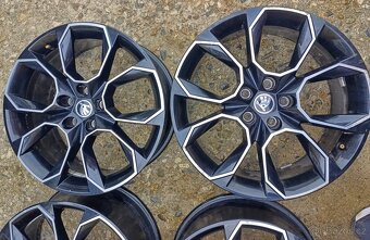 5x112 r19  Skoda Extreme - 3