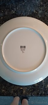 Malé a velké mělké talíře IKEA - 3