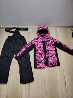 Kompletní dětská lyžařská výbava Atomic vel. 128-134 - 3