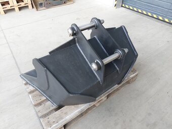 Skandinávská svahovací lžíce pro bagr 7-10 tun - 3