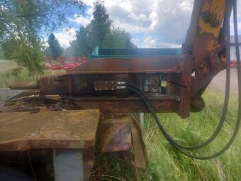 nakladač DH  112 - 3