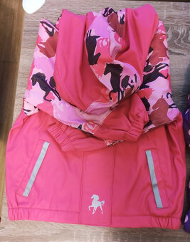 Prodám podzimní a zimní dívčí bundy / 3ks - 3