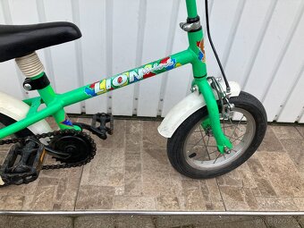 DĚTSKÉ KOLO 12 - 3