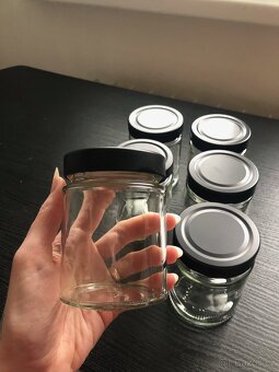 6 skleniček s víčkem - 3