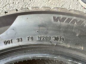 Prodám 2x zimní pneu Pirelli Sottozero 3 205/60 R16 - 3