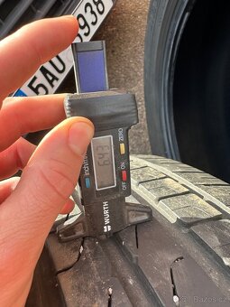 235/55 R18 - 3