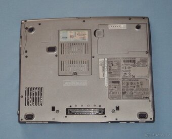 Dell Latitude D520 s adaptérem - 3