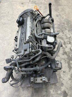 Plně funkční motor AUB - 3
