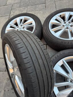 Originální alu kola VW Taigo 5x100 17” 205/55R17 - 3