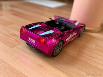 Mattel Barbie auto růžový kabriolet s dálkovým ovládáním - 3