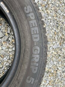 Zimní pneu 215/65 R16 - 3